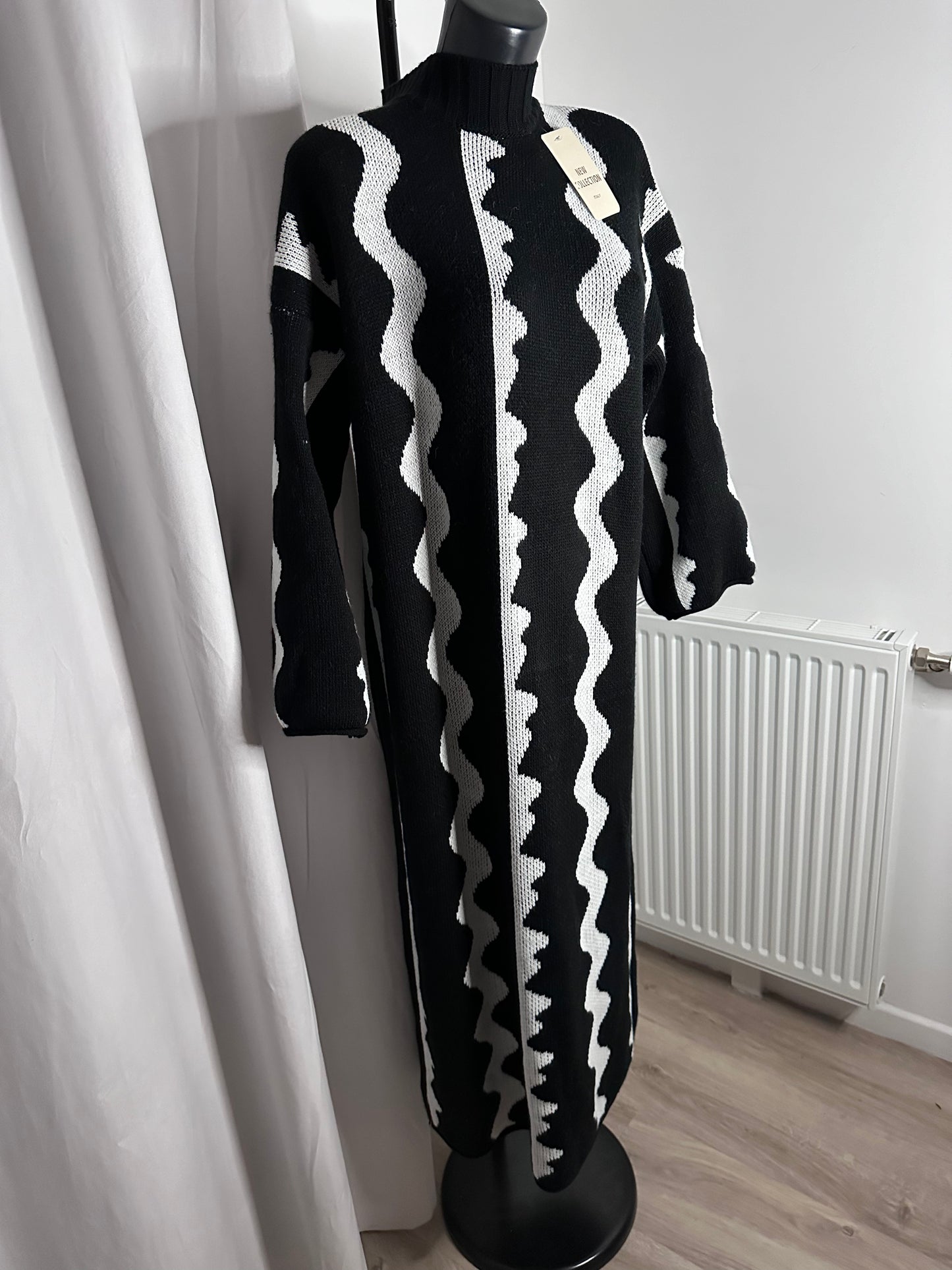 Robe zigzag foncé